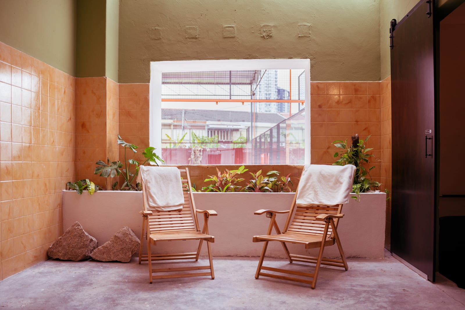 Spa lounge